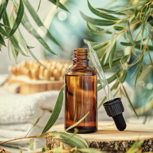 Understanding the Differences Between Essential Oils and Fragrance Oils